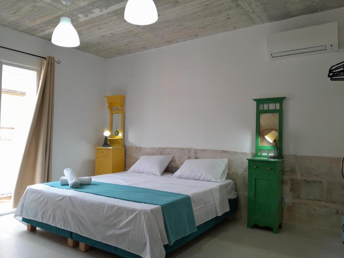 Limestone Suites Слима Экстерьер фото